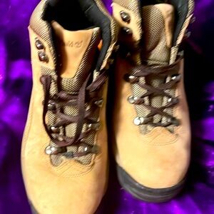 Ladies Timbaland boots